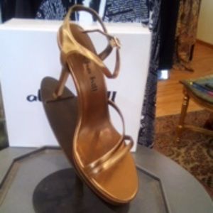 Shoes 4 1/2 inch heel